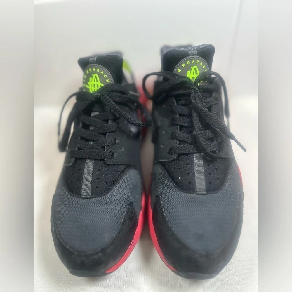 Nike Air Huarache Hyperpunch